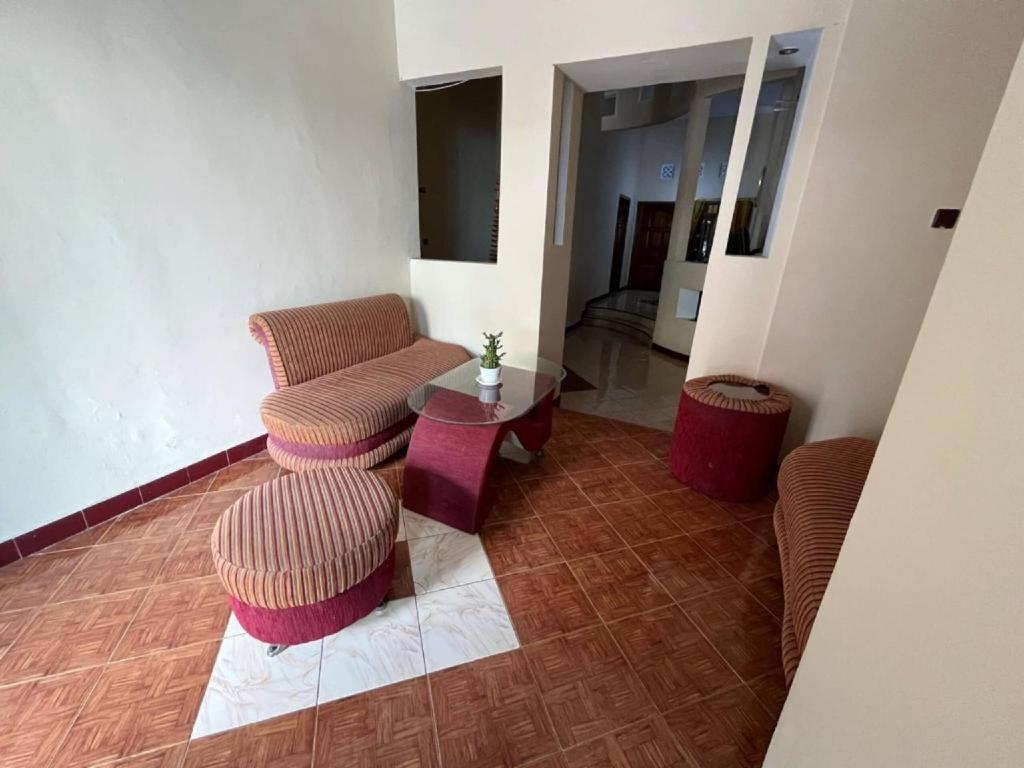Oyo 94003 Anjuk Ladang Homestay Depok Exterior photo
